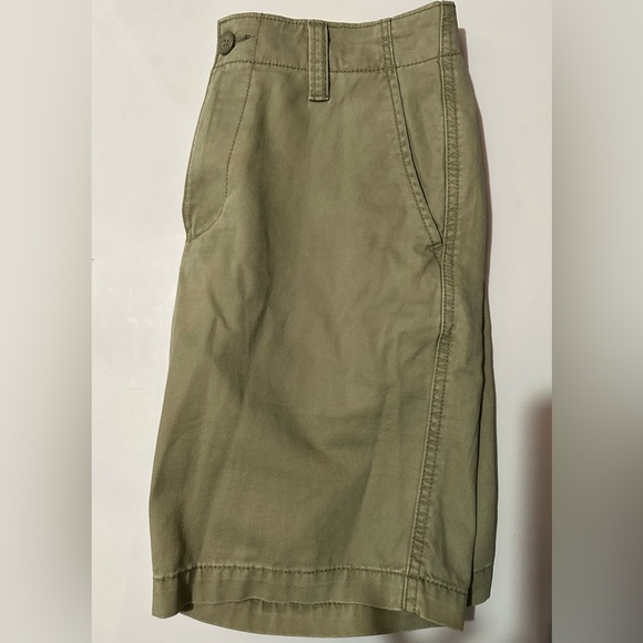 Old Navy Lived-in Straight Shorts, Size 29 - Picture 4 of 4